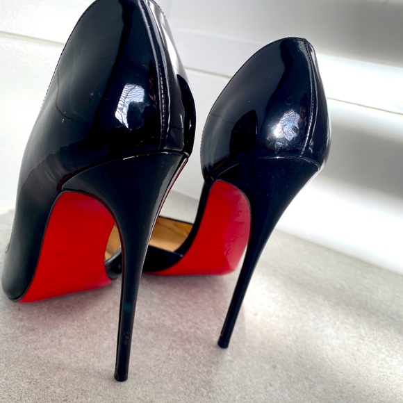 Louis Vuitton Black Pumps - Size 7 - Picture 4 of 8